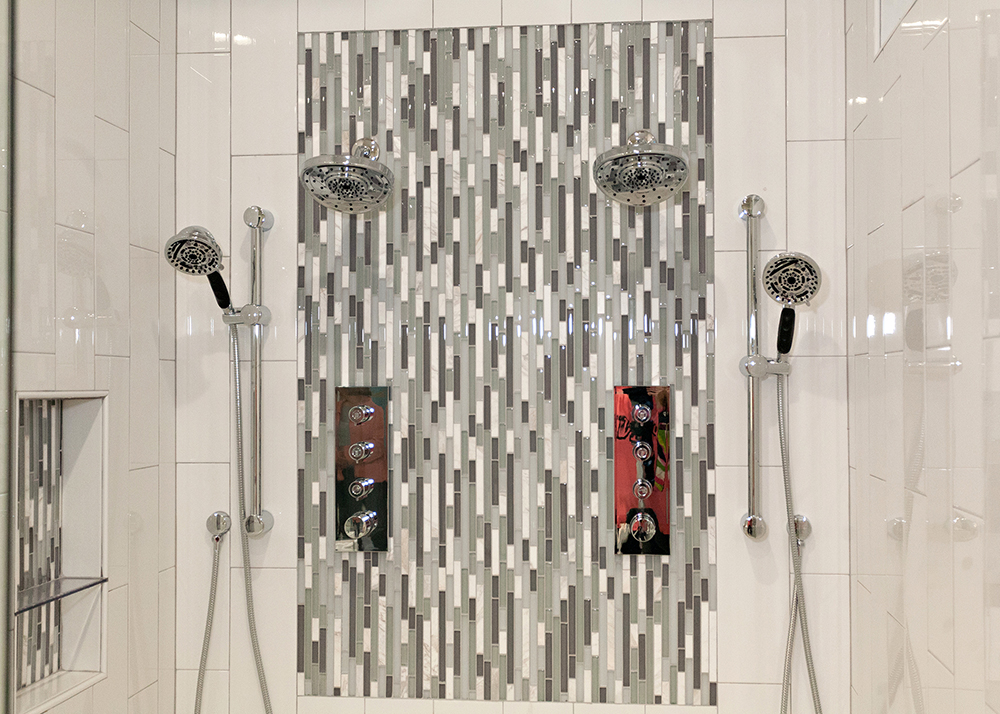 Reidy Modern Style Home Master Shower with dual rain and handheld shower heads