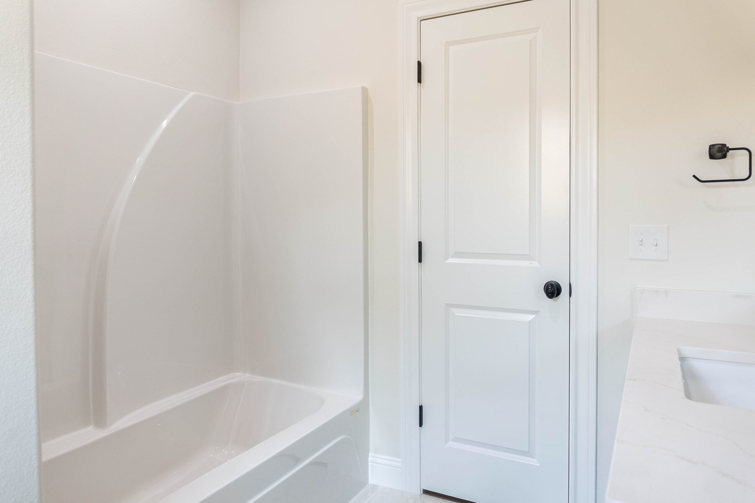 330 Hidden Grove bathroom built in prefab tub shower combo